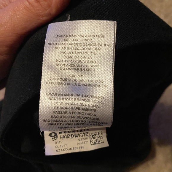 Mountain Hardwear Black mini Skirt - Picture 7 of 8